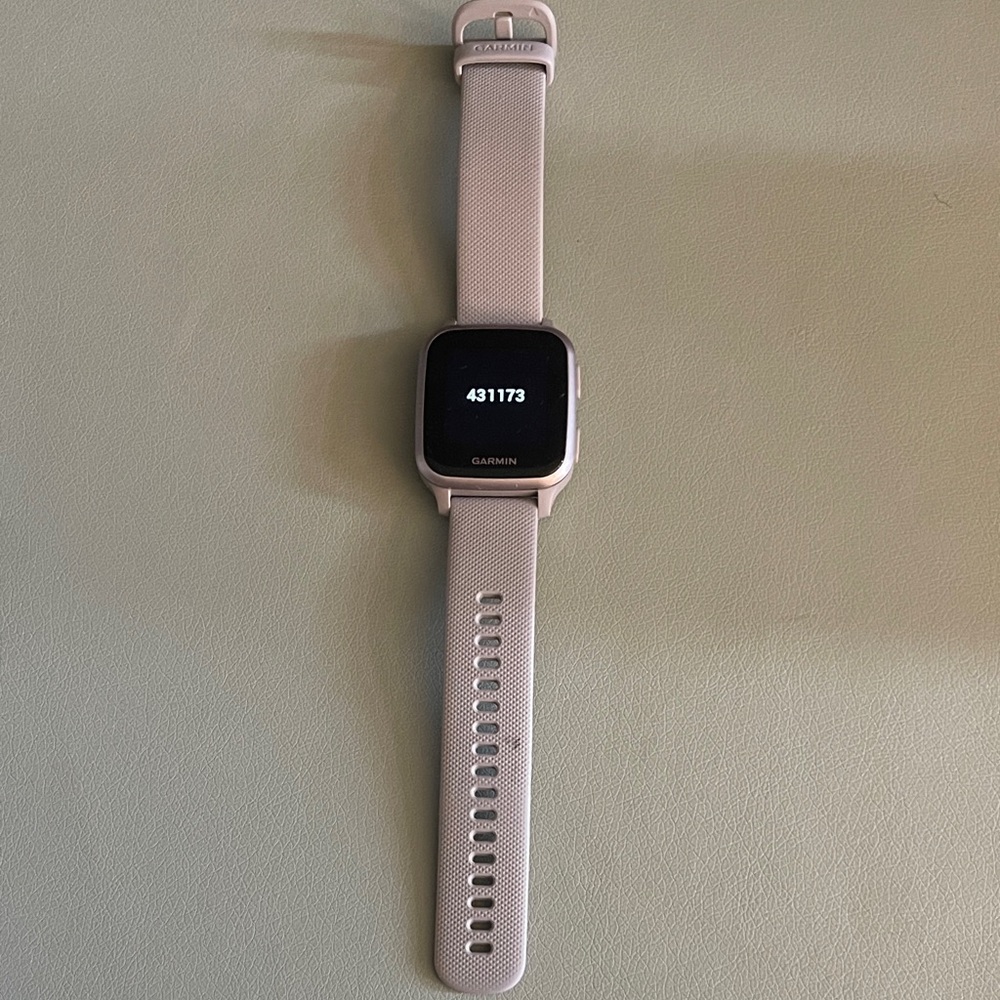 Garmin Venu SQ Smartwatch in Orchid